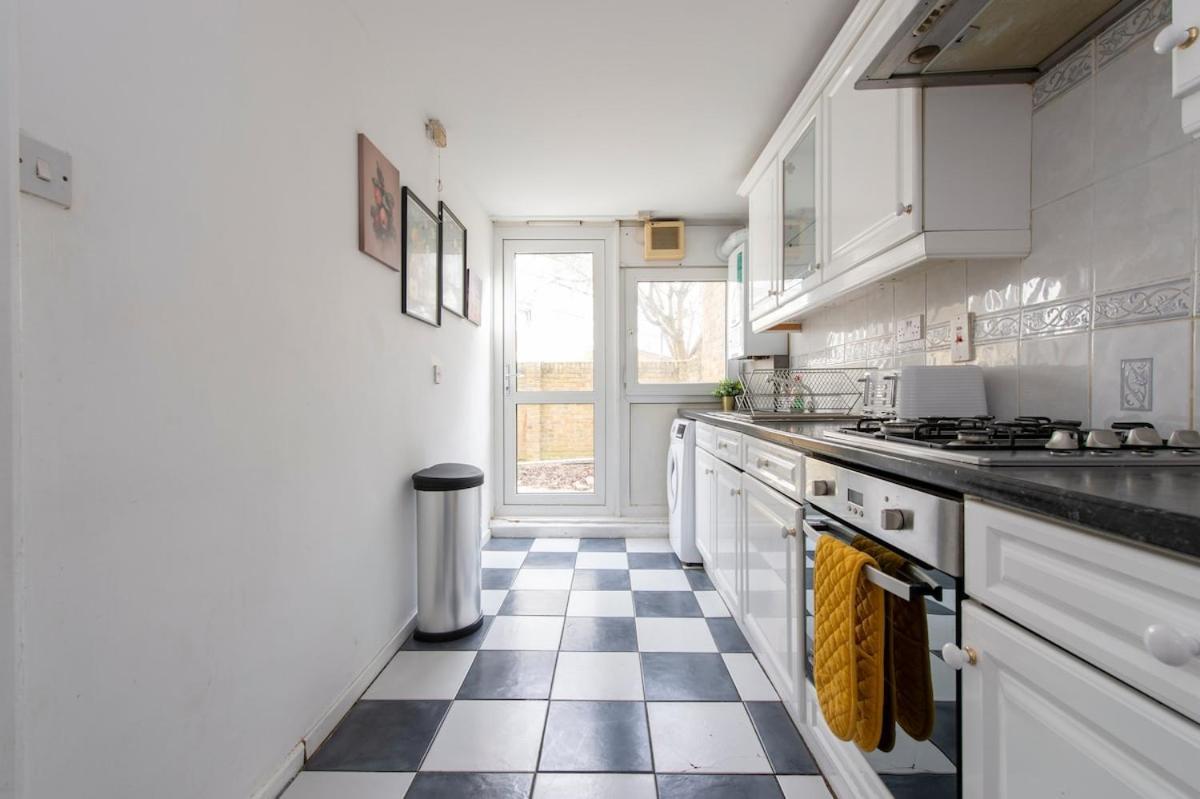 Lovely 2-bed 20 Mins To
