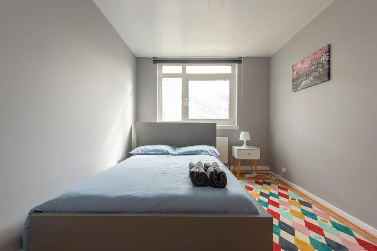Lovely 2-bed 20 Mins To London