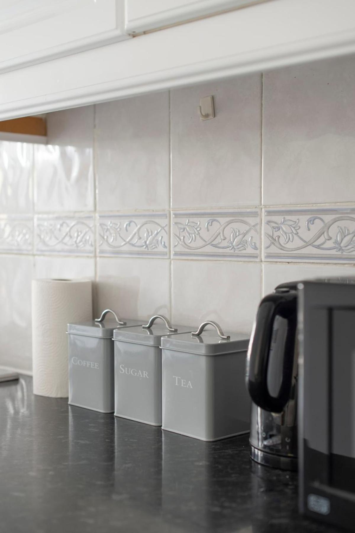 Lovely 2-bed 20 Mins To Apartment
